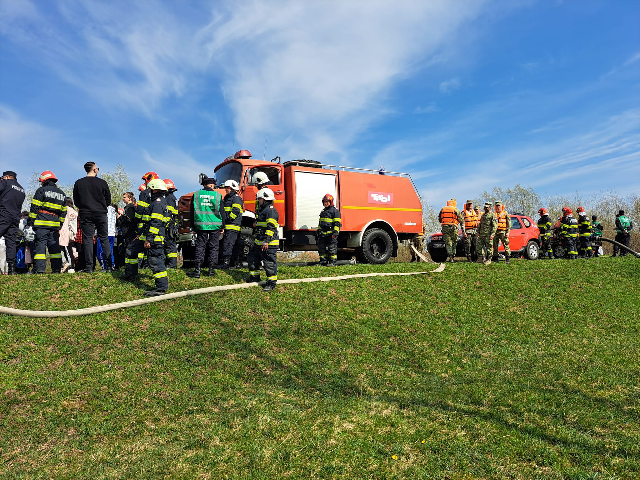 Intervenţie în caz de inundaţii – Exerciţiu (Foto)