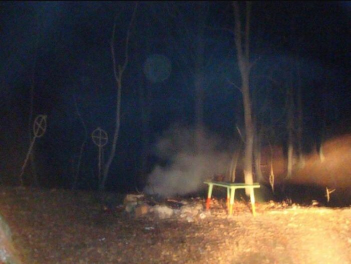 Ritualuri păgâne în Pădurea Hoia Baciu (Foto)