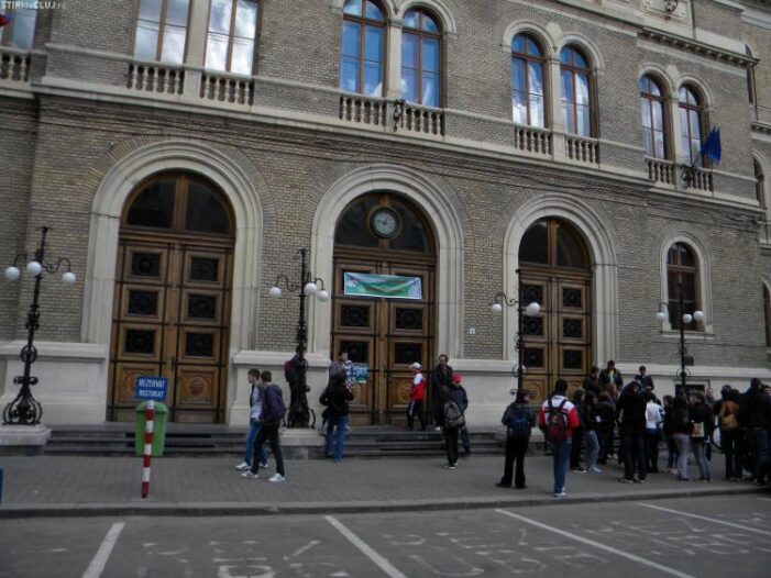 Profesor UBB Cluj acuzat că a agresat sexual o studentă