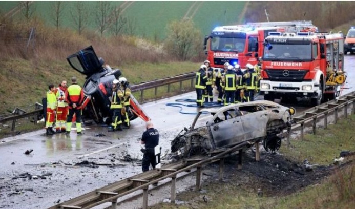 Şapte morţi într-un groaznic accident în Germania (Foto)