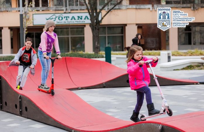 Pistă pumptrack în Piața 25 Octombrie