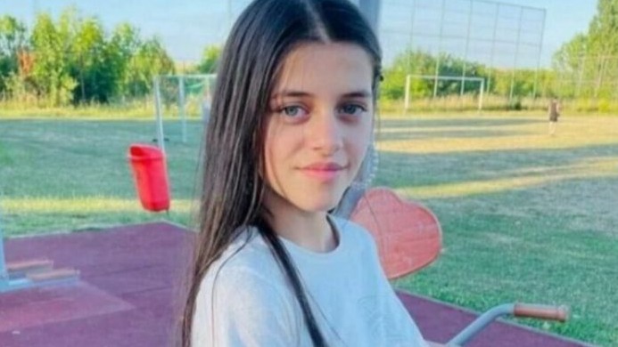 A dispărut de acasă. Familia o caută peste tot (Foto)