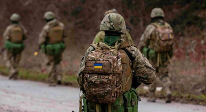 Ucraineni, înarmați cu mitraliere, prinși în România