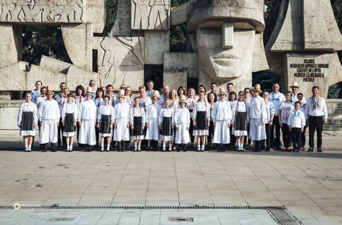 Petrecerea iubitorilor de folclor la Carei (Foto)