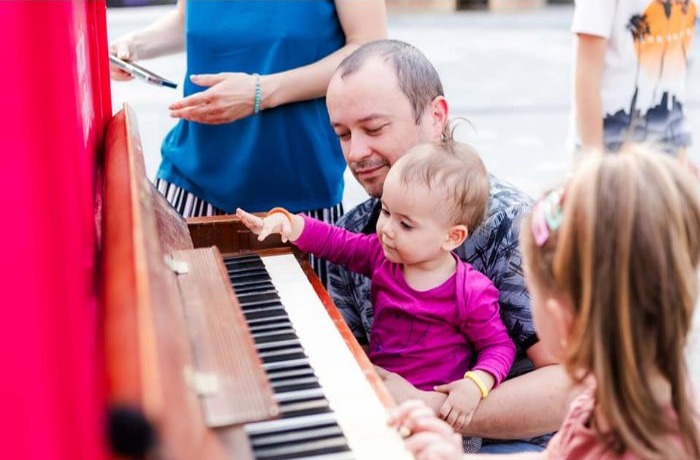 Street Music Festival, vestit de un pian roz, în centrul Sătmarului (Foto)
