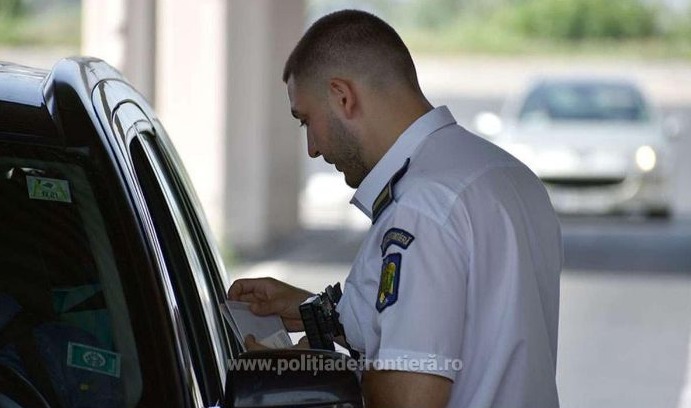 A încercat să iasă din țară la o zi după condamnarea la închisoare