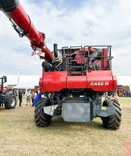 Expoziţie agricolă la Vezendiu