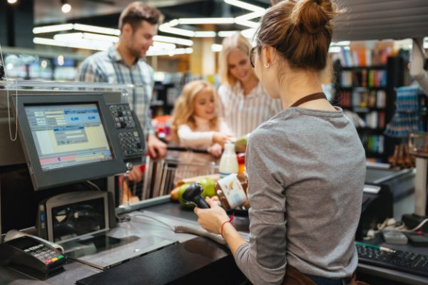 Prioritate în magazine, la casierii și ghișee pentru femeile însărcinate și părinții cu copii sub 5 ani Prioritate în magazine, la casierii și ghișee pentru femeile însărcinate și părinții cu copii sub 5 ani
