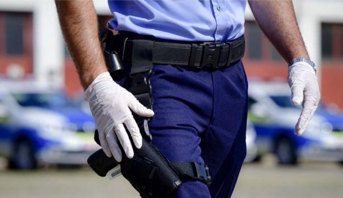 Un polițist a furat borseta unui șofer implicat într-un accident rutier