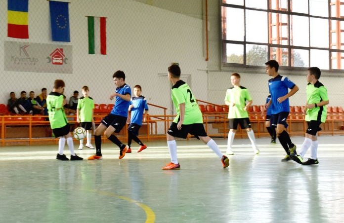 Campionatul de fotbal interșcolar organizat la Turulung a ajuns la a doua ediție