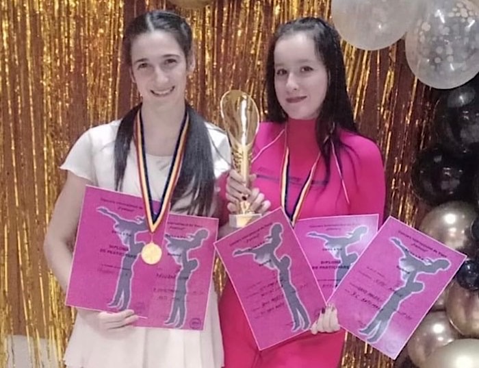 Trei medalii la dans pentru fetele Duo Stil de la Palatul Copiilor
