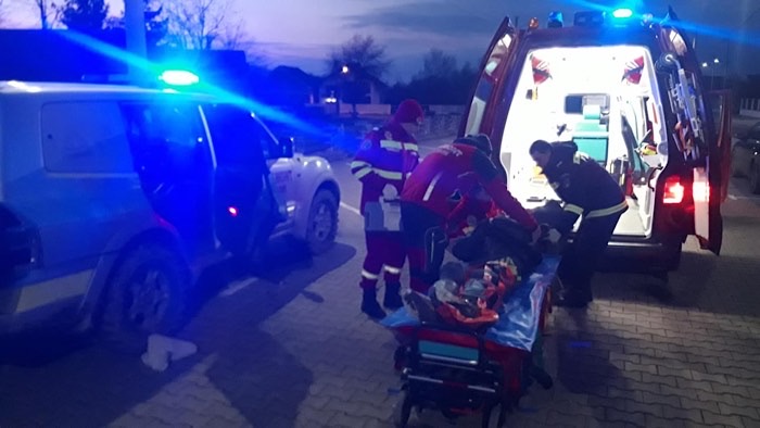 Salvamontiștii au salvat o persoană răsturnată cu ATV-ul