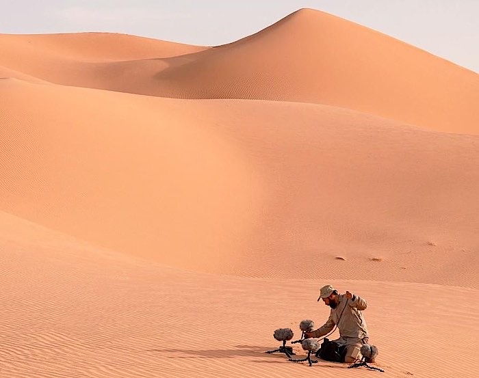 Știai că un român a înregistrat sunetele deșertului în Sahara pentru “Dune 2”?
