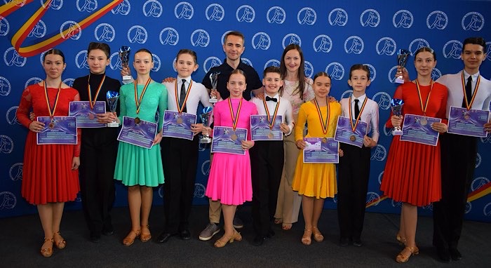20 de medalii obținute de Loga Dance School la iDance Festival