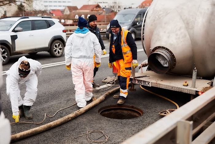 Rețea de apă modernizată pe Podul Golescu, cu impact minim asupra traficului
