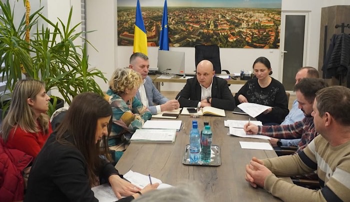 Prefectura caută soluții pentru litigiile de fond funciar dintre Halmeu și Turulung
