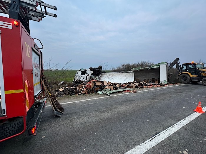 Accident grav între Livada și Iojib: un tânăr de 28 de ani și-a pierdut viața