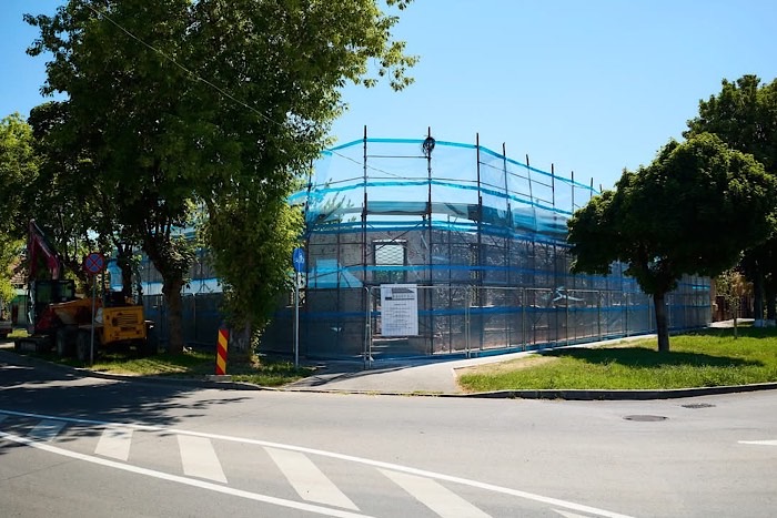 Lucrările de reabilitare a clădirii de pe strada Porumbeilor nr. 1 din Satu Mare sunt în plină desfășurare