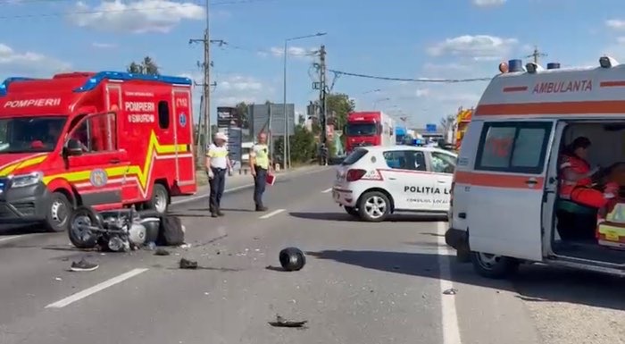 Accident între o mașină și o motocicletă în Satu Mare. Motociclistul este în stare gravă
