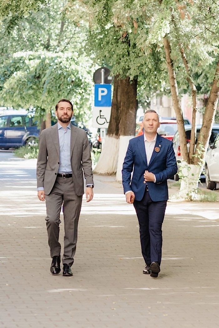 Principele Nicolae, față în față cu elevii de la Eminescu