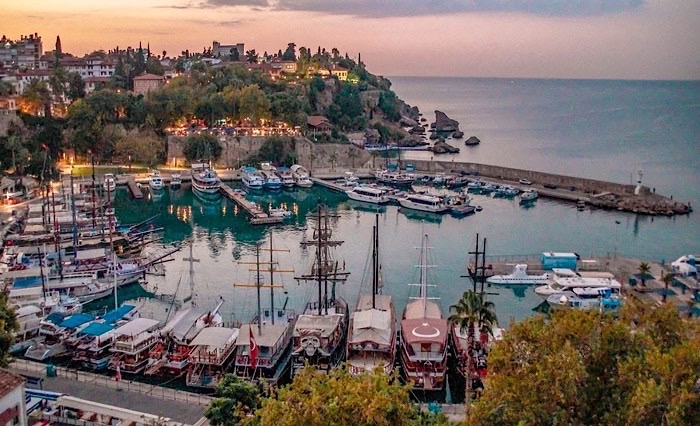 Vacanțele de vară încep de pe Aeroportul Satu Mare: din 8 iunie revin zborurile directe spre Antalya