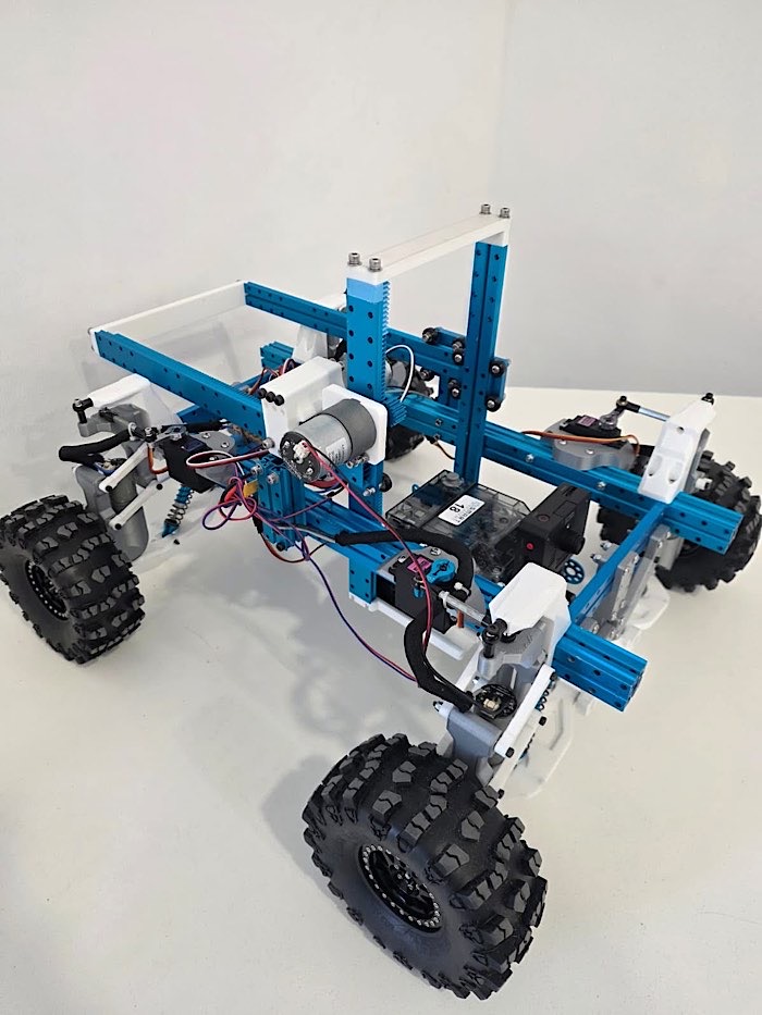 Copiii din Satu Mare pot învăța robotică, AI și printare 3D în vacanța de vară