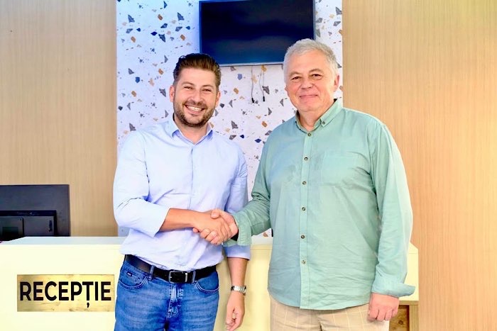 Un gest care aduce speranță. Omul de afaceri Adrian Micle a transformat complet spațiul de tratament al pacienților oncologici din Satu Mare