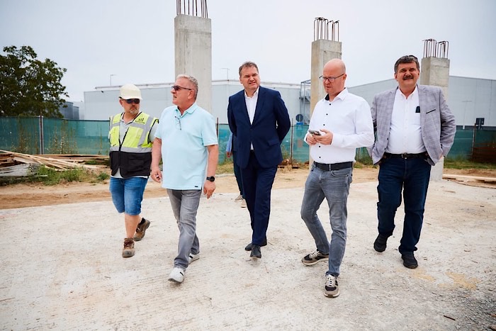 Noua creșă de pe bulevardul Lalelei prinde contur. Ministrul Dezvoltării a vizitat șantierul investiției de peste 11 milioane de lei