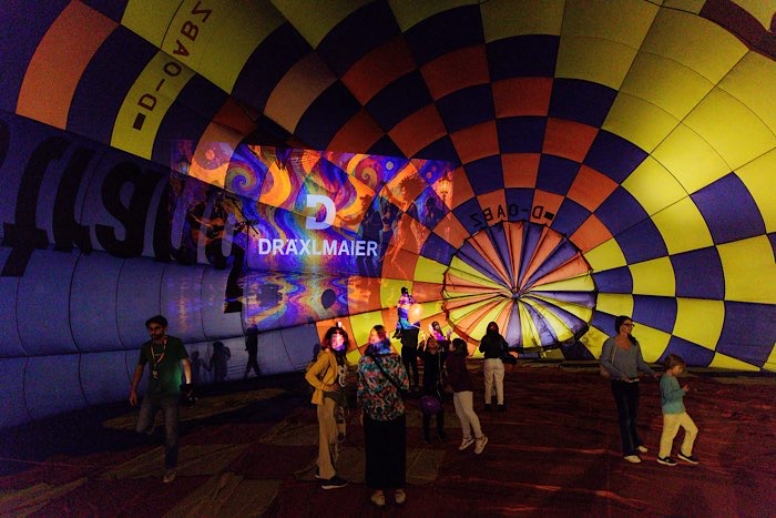 DRÄXLMAIER a adus primul zbor cu balonul la Street Music Festival