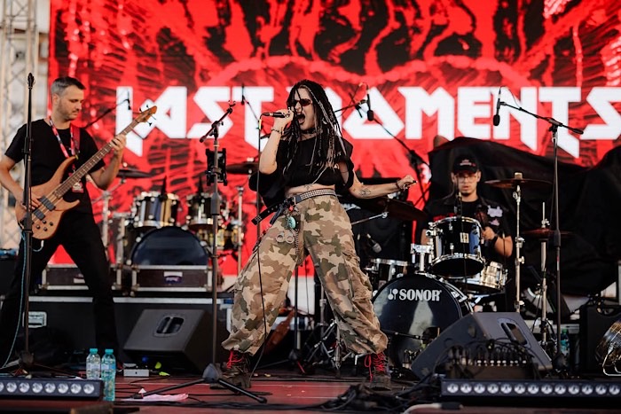 După 30 de ani, s-au întors pe scenă! The Jesters au făcut show la SamROCK, iar Compact Paul Ciuci a încheiat spectaculos festivalul de la Satu Mare