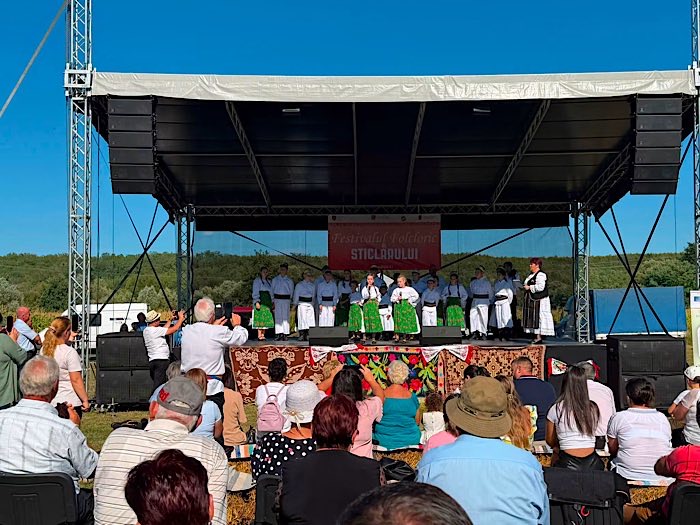 Festivalul Sticlarului din Poiana Codrului a readus în prim-plan tradițiile locului