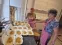 Voluntarii „O Masă Caldă” Satu Mare au pregătit peste 80 de porții de mâncare